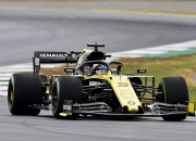 开云体育平台APP-阿斯顿马丁险胜哈斯车队，勒克莱尔惊艳四座的简单介绍