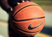 开云体育官方网站-曼城粉碎尼斯，当蓝色铁幕落下，布雷默的生涯之夜照亮了另一种足球