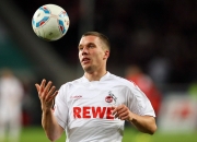 开云体育平台APP-铁骑踏碎凤凰城，西亚卡姆单骑破阵，速胜背后的战术革命