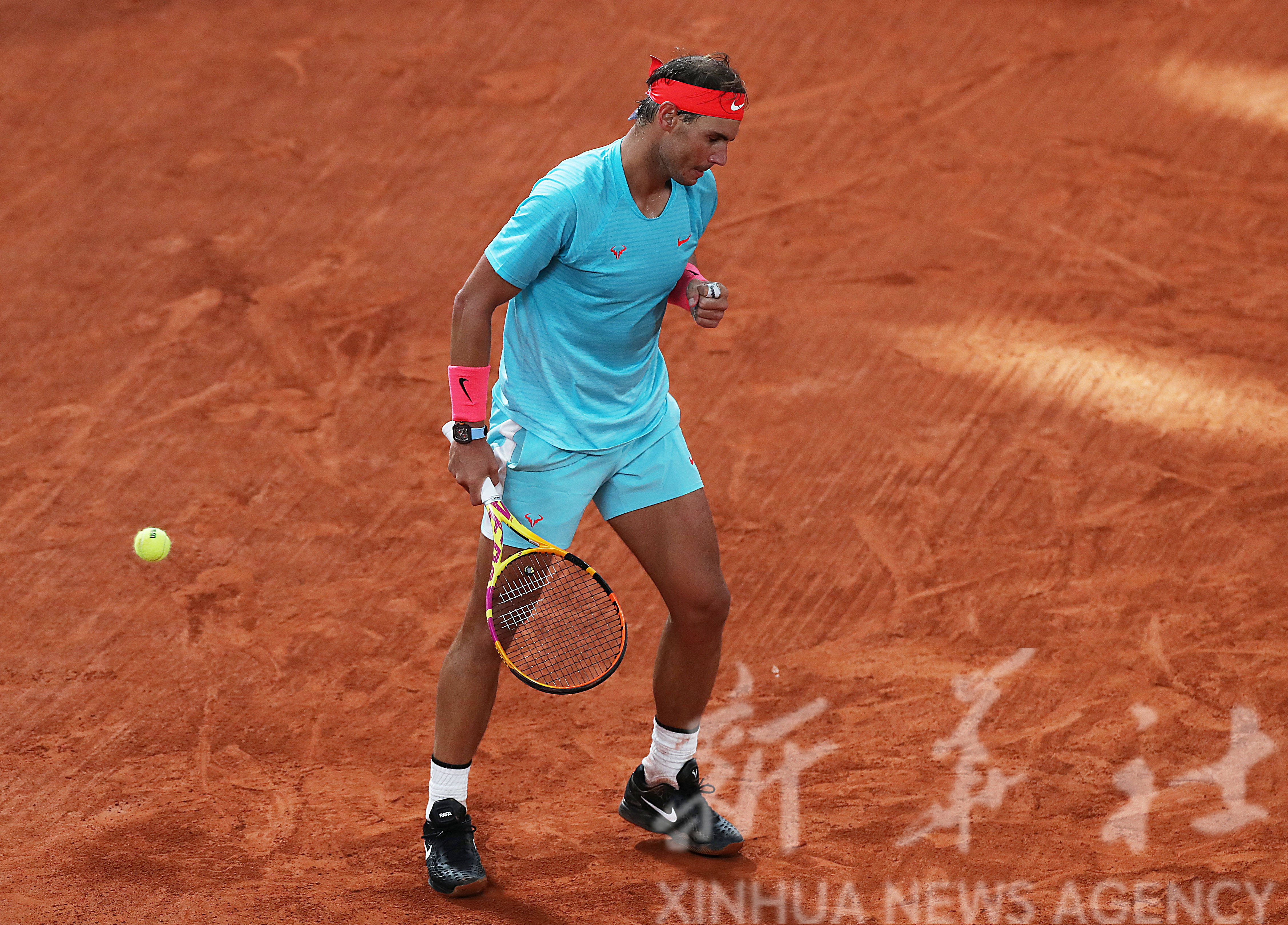 世界网球队翻盘法国网球队，纳达尔惊艳世界的简单介绍