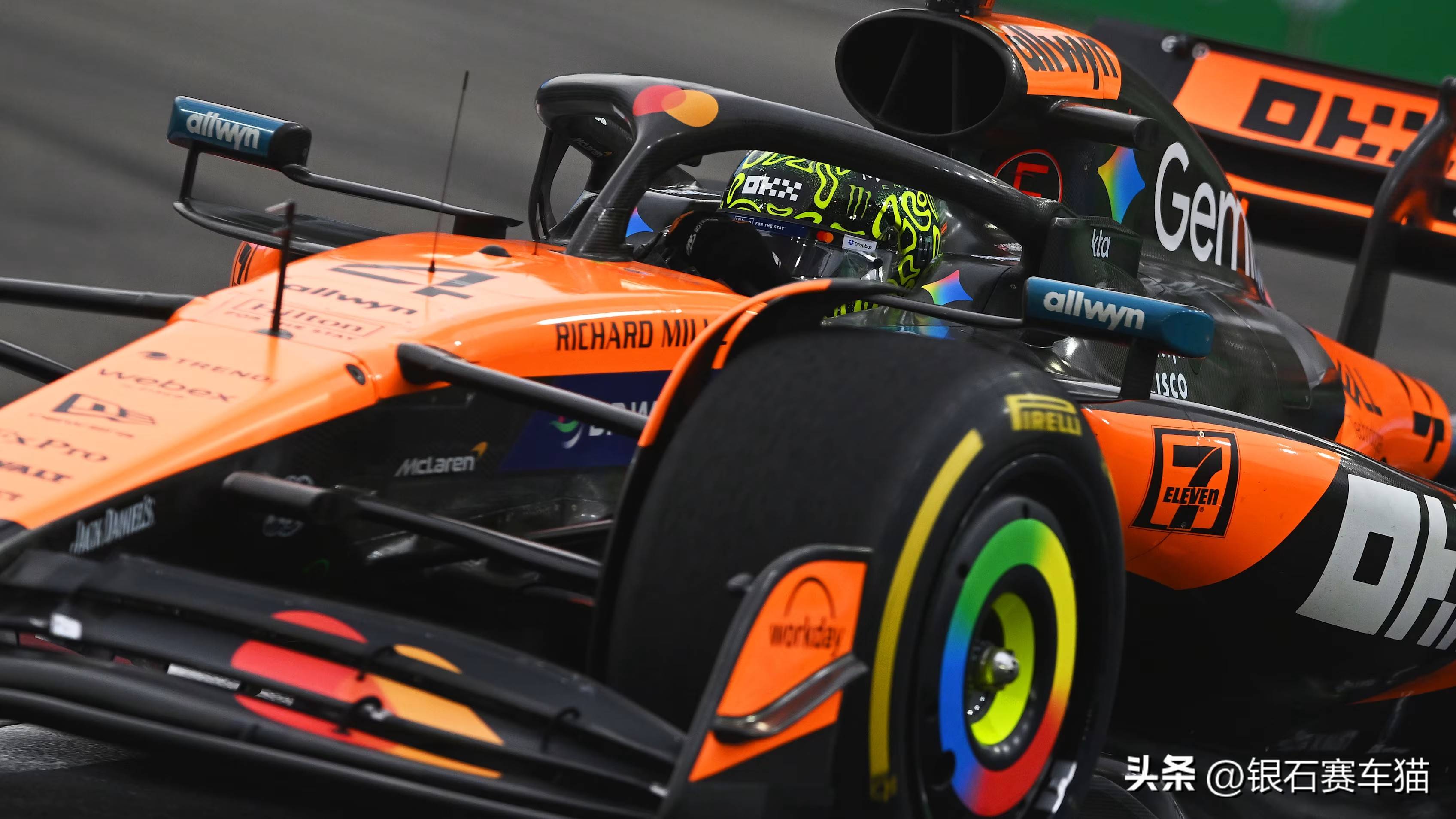 关于梅赛德斯险胜迈凯伦，汉密尔顿刷新纪录的信息