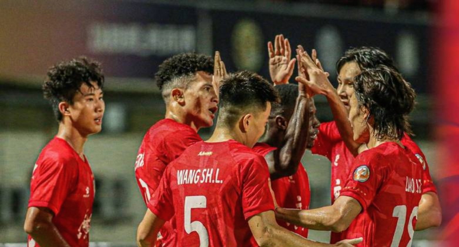 阿联酋球队迎来关键对决，冲击小组第一