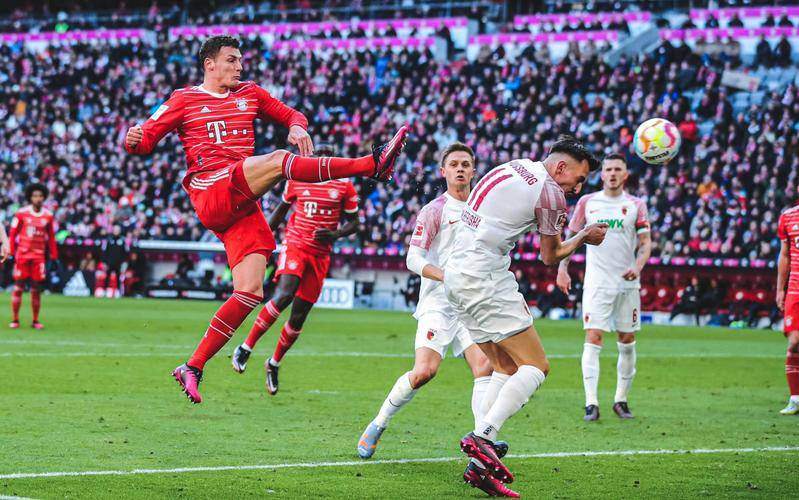 拜仁慕尼黑继续保持不败,稳坐德甲榜首位置 拜仁慕尼黑继续保持不败,稳坐德甲榜首位置