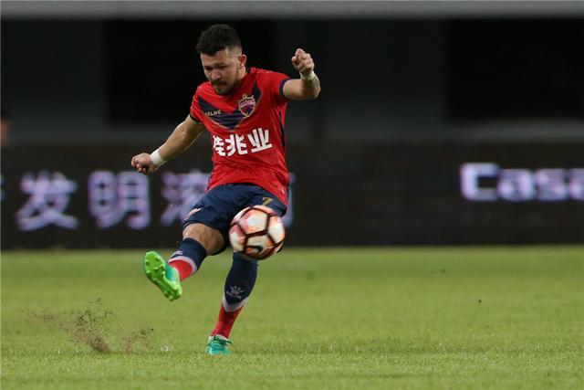 深圳佳兆业客场输给大连一方,战绩不佳 深圳佳兆业客场输给大连一方,战绩不佳