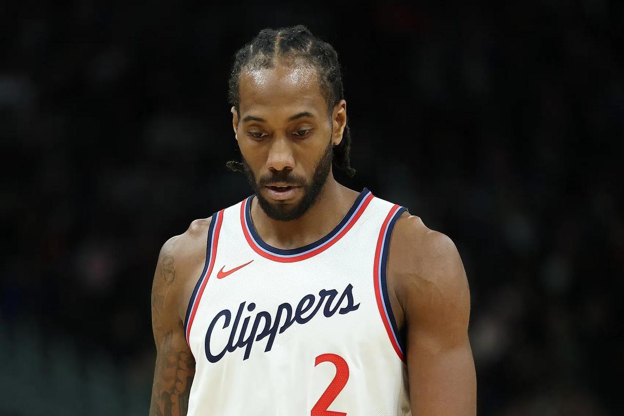 关于快船主场失利，莱昂纳德难以独挡一帜的信息