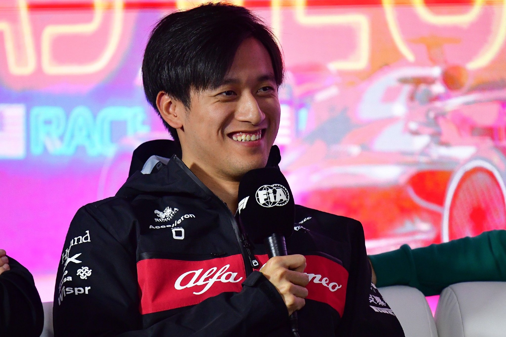 包含梅赛德斯力克雷诺车队，周冠宇状态火热的词条