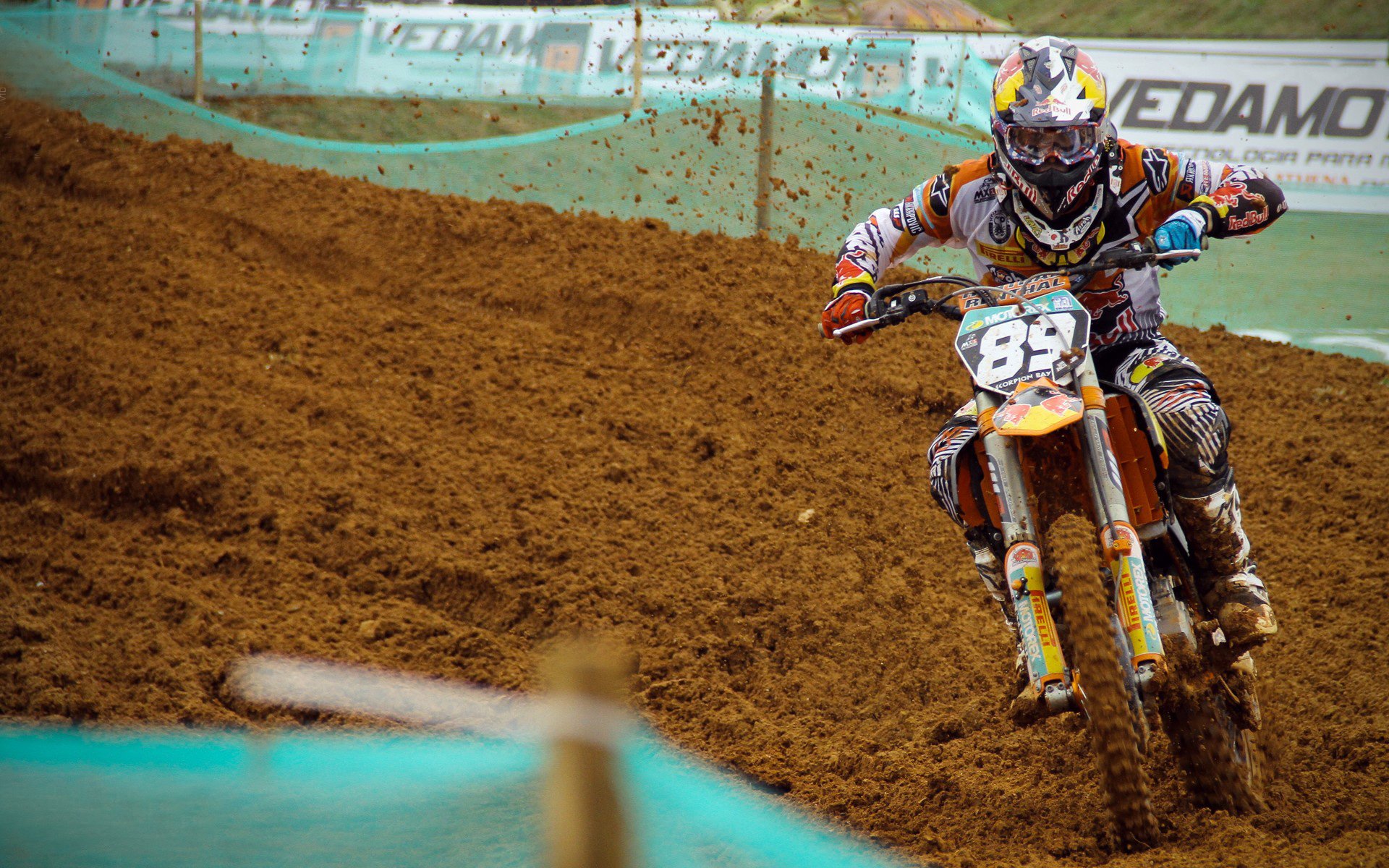 赛道与球场,当极限之夜跨越时空