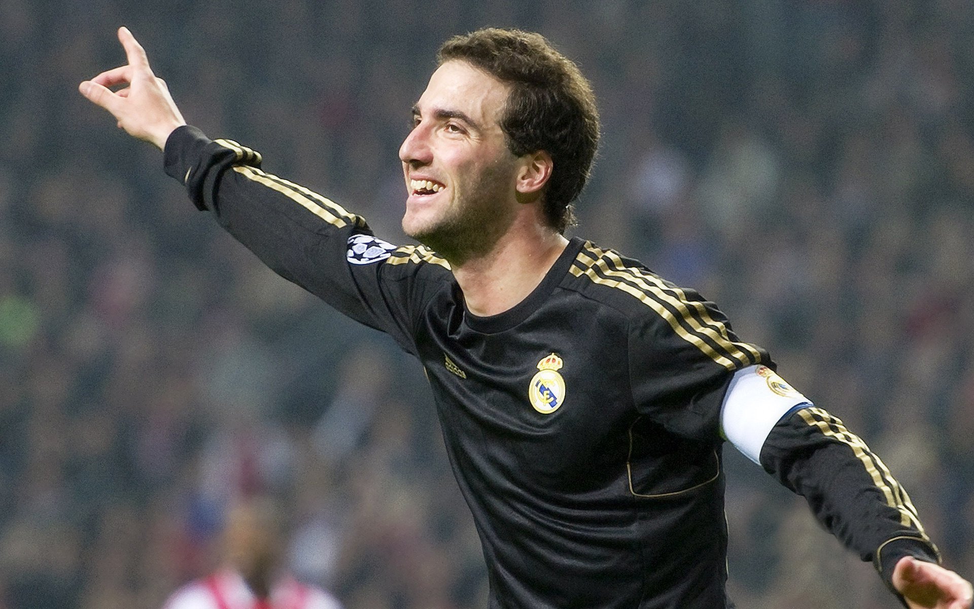 赛道与绿茵的交响,F1街道赛之夜,拉什福德状态火热