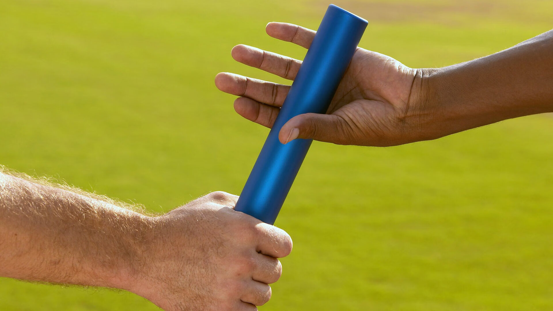 从加纳的完胜到苏亚雷斯的接管，足球世界中的唯一性启示