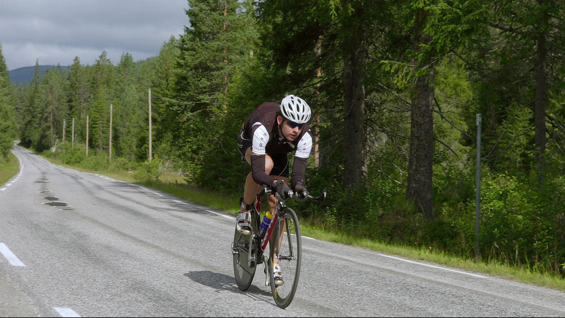 当戈壁雄鹰遇见绿衫军,小贾伦的统治之夜如何震撼篮球世界