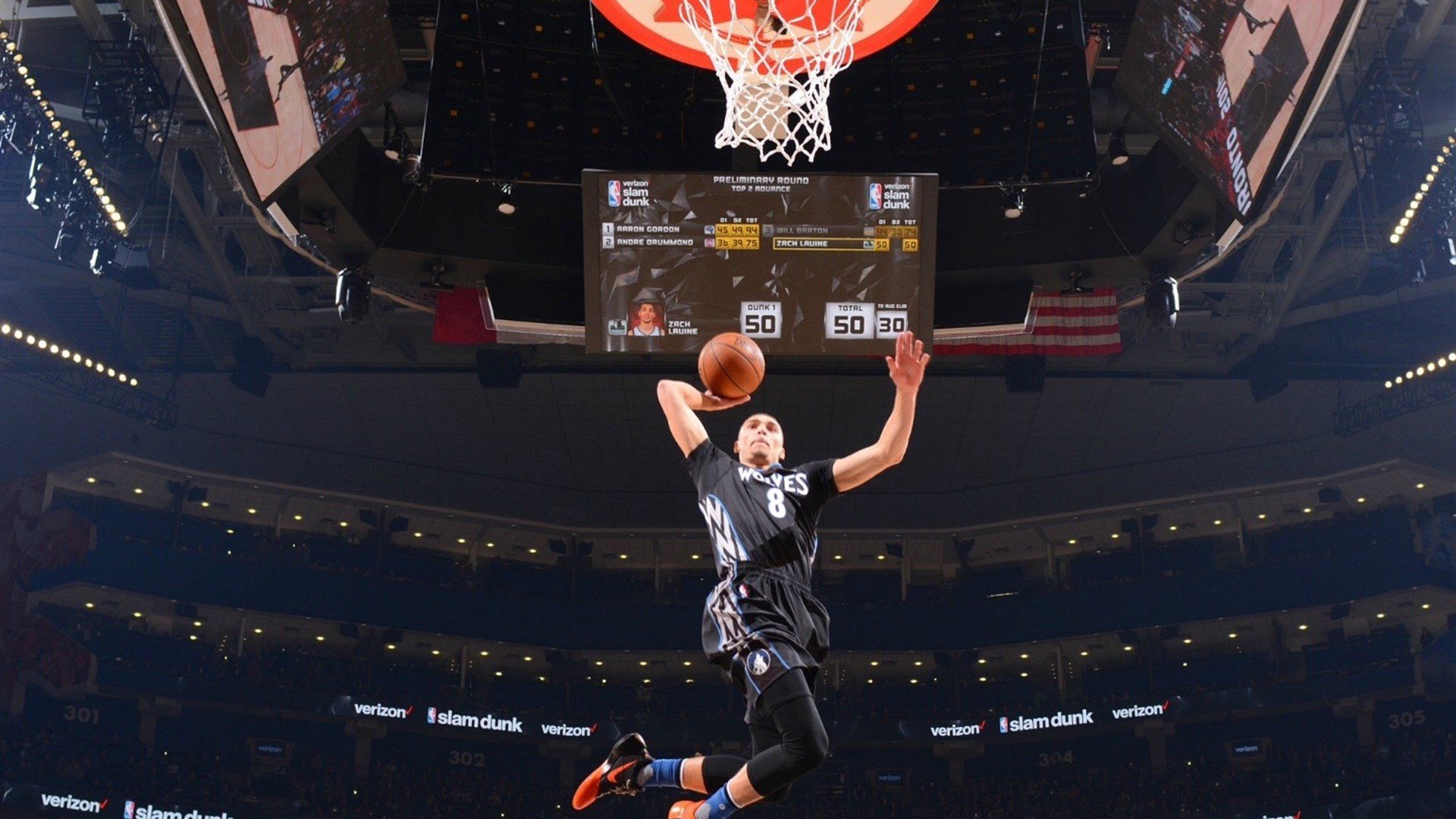 赛道与球场，当贝恩在F1街道赛接管，太阳如何在NBA爆冷快船